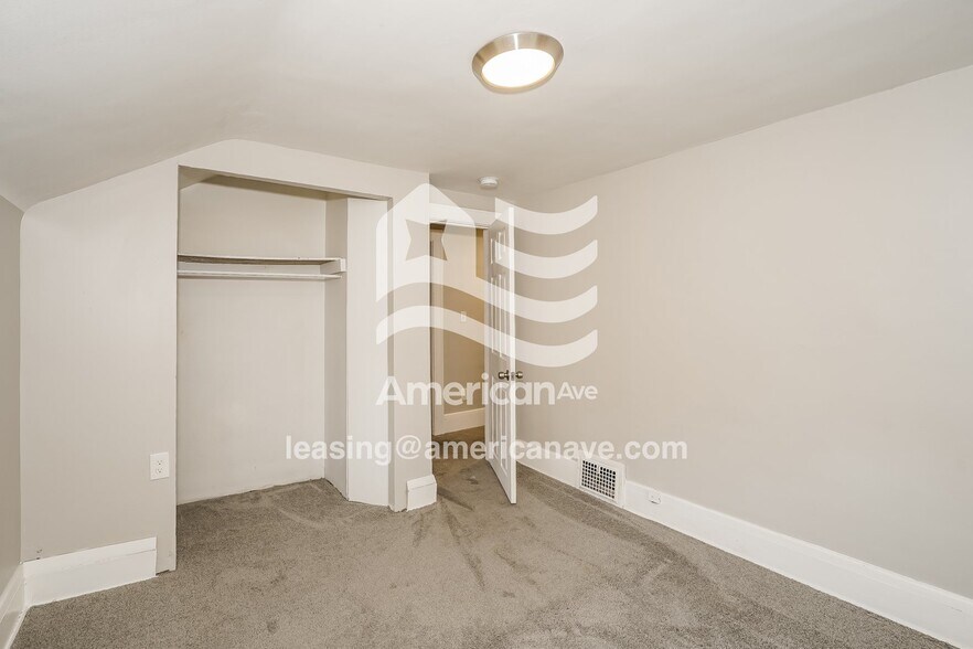 Building Photo - 139 Conrad St