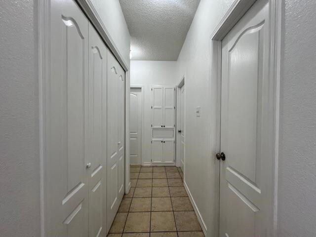 Building Photo - 1419 E Gustavus St