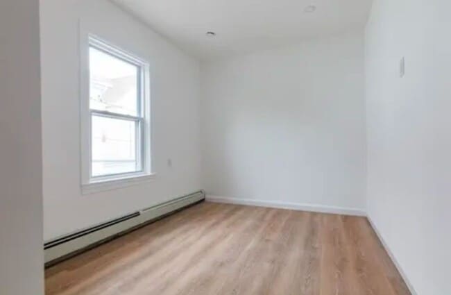 Building Photo - 205 Ives St