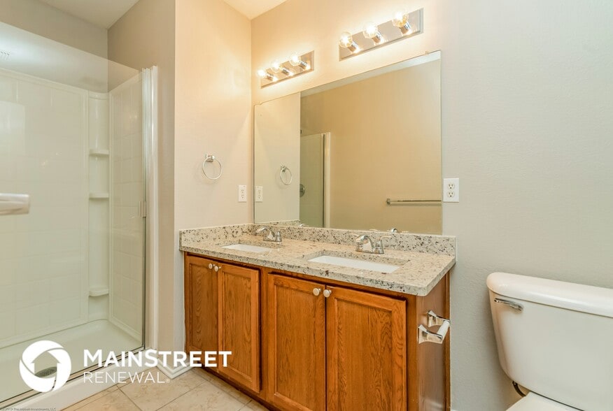 Building Photo - 8406 River Bluffs Dr