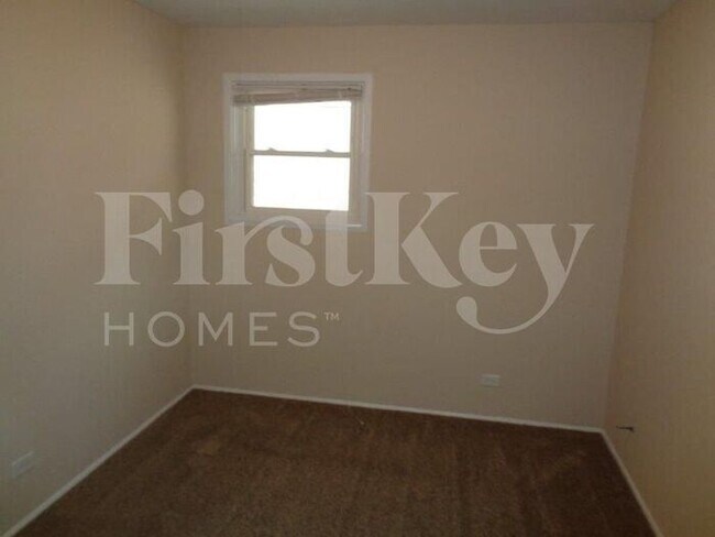Building Photo - 14708 Shepard Dr
