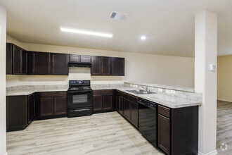 Building Photo - 2065 Oakwood Forest Dr