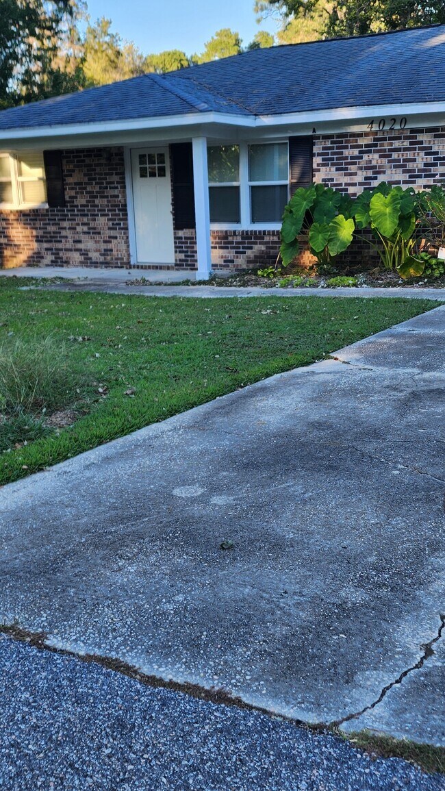 Building Photo - 4020 Southern Cross