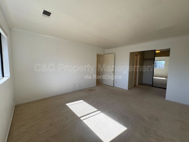 Building Photo - 192 Agua Caliente Rd W