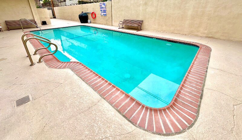 Building Photo - 4521 Colbath Ave