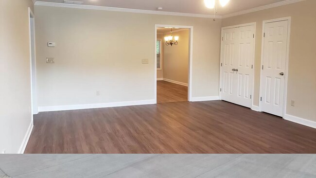 Living/Family Room - 110 Wiley Dr