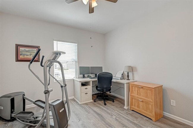 Building Photo - 10145 Pappas Dr