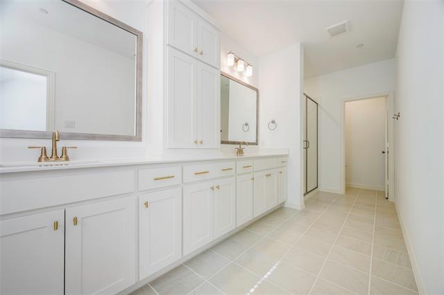 Building Photo - 9455 Speaker Dr