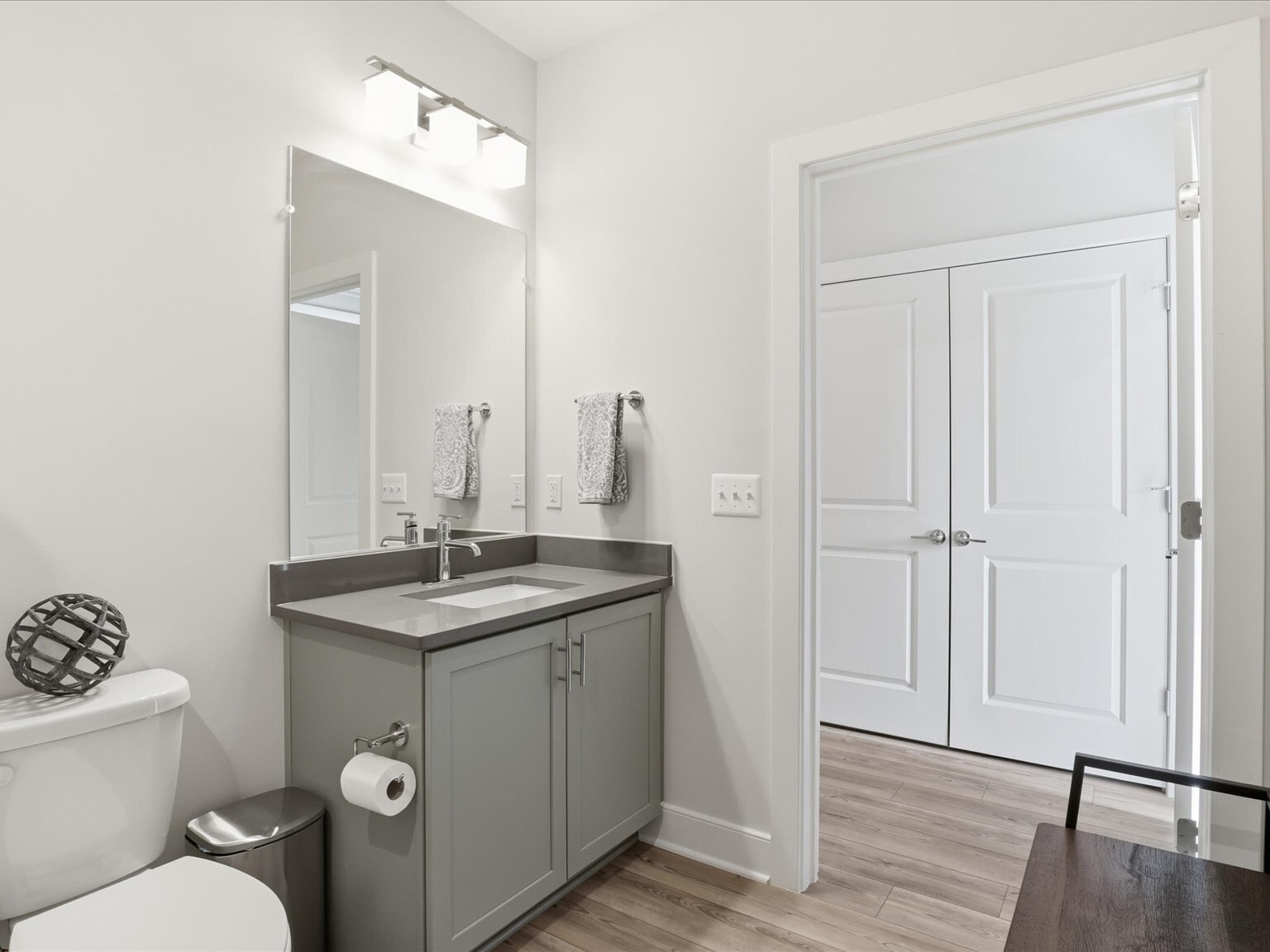 Building Photo - 106 Saint Ives Pl