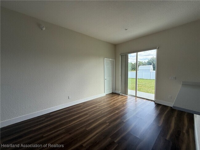 Building Photo - 91 Hellcat Ct NW