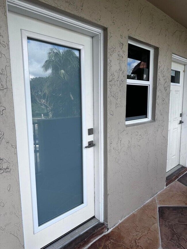 Building Photo - 6200 S Falls Cir Dr