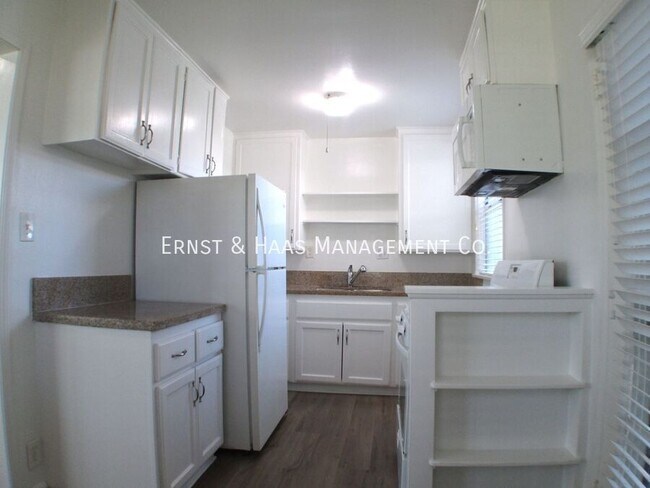 Building Photo - 4531 N Banner Dr