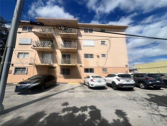 Building Photo - 4758 W Flagler St