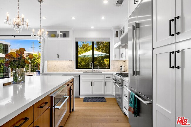 Building Photo - 4841 Minden Pl
