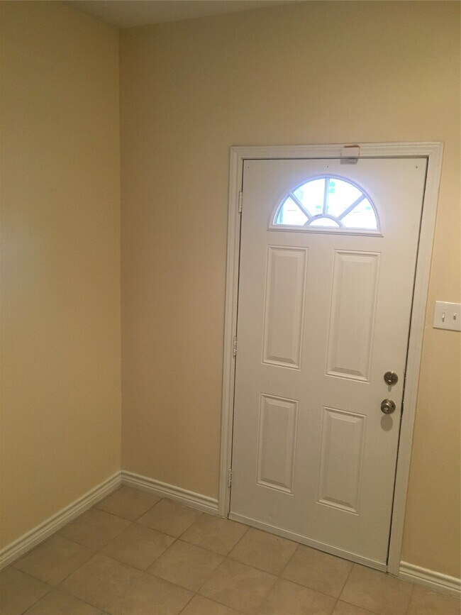 Building Photo - 10642 Logger Pines Trail