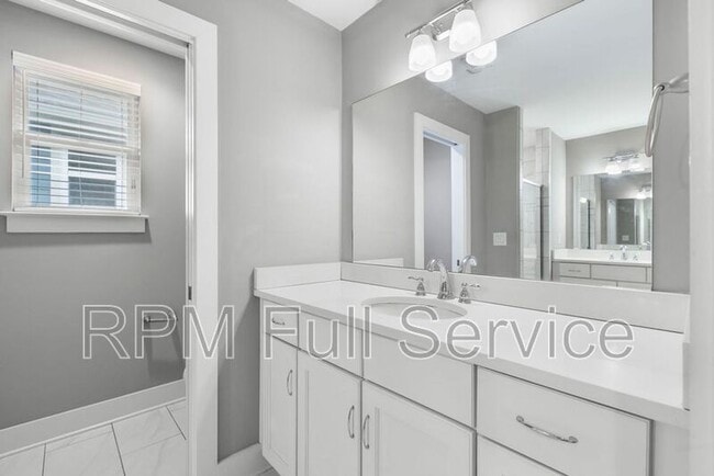 Building Photo - 4902 Kentucky Ave