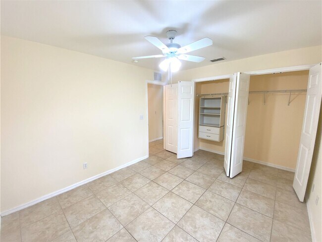 Building Photo - ** GOLDEN GATE ESTATES ** 3 BED / 2 BATH -...