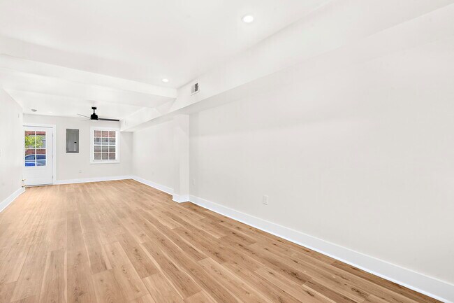 Building Photo - 24 Blake St