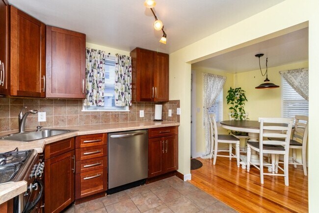 Building Photo - 1 Bay State Rd