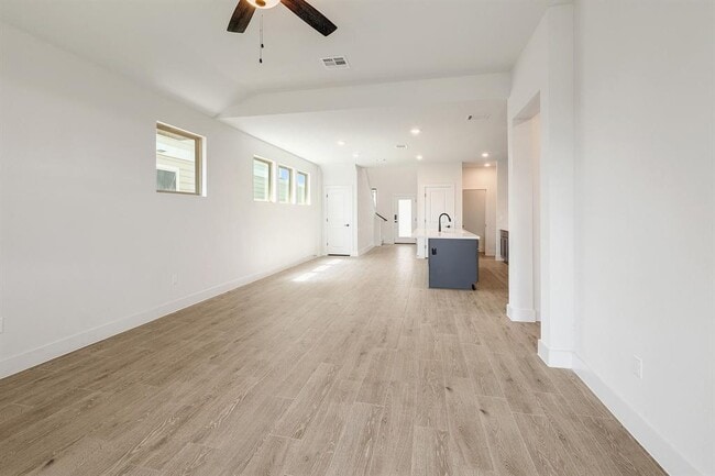 Building Photo - 6111 Dumfries Ln