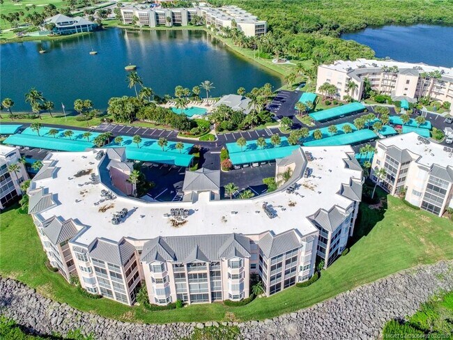 Building Photo - 5750 NE Island Cove Way