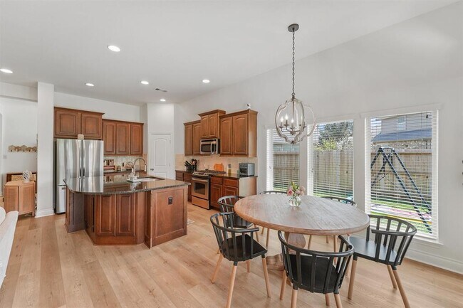 Building Photo - 28803 Crested Butte Dr