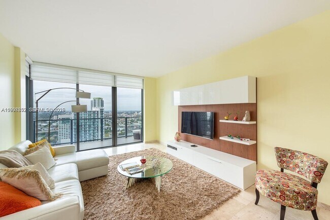 Building Photo - 68 SE 6th St