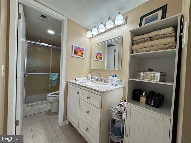 Building Photo - 10201 Bustleton Ave