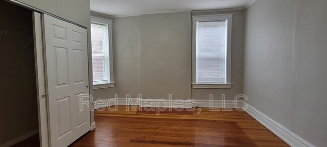 Building Photo - 3420 Keokuk St