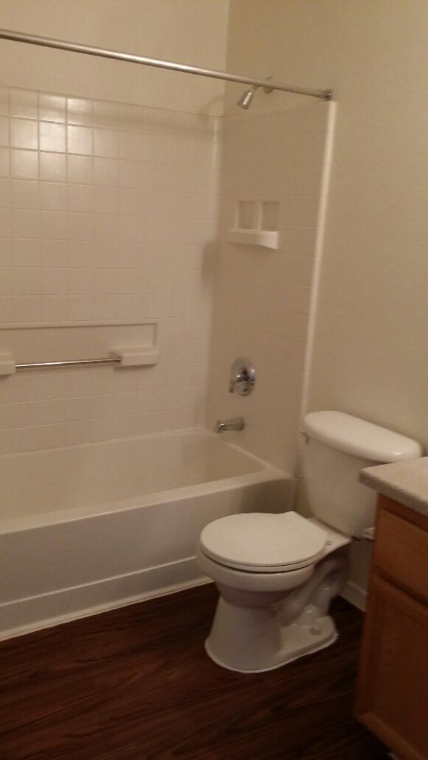 Building Photo - We Pay Referrals - A Move-In Ready Condo!