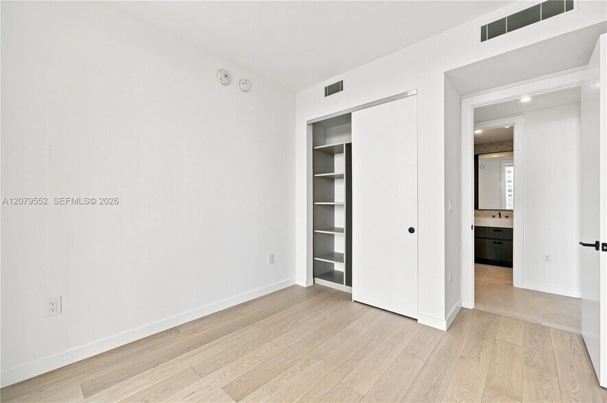 Building Photo - 2200 Brickell Ave
