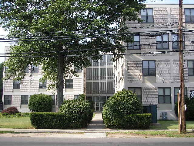 Building Photo - 1035 Whalley Ave