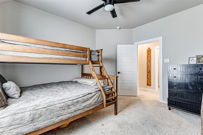 Building Photo - 31430 Vineyard Creek Dr