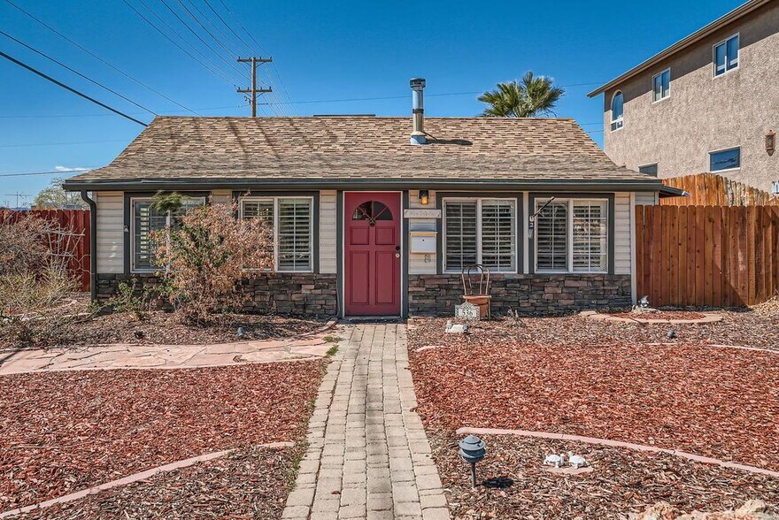 Building Photo - 536 Avenue L