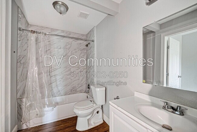 Building Photo - 3315 Bond St
