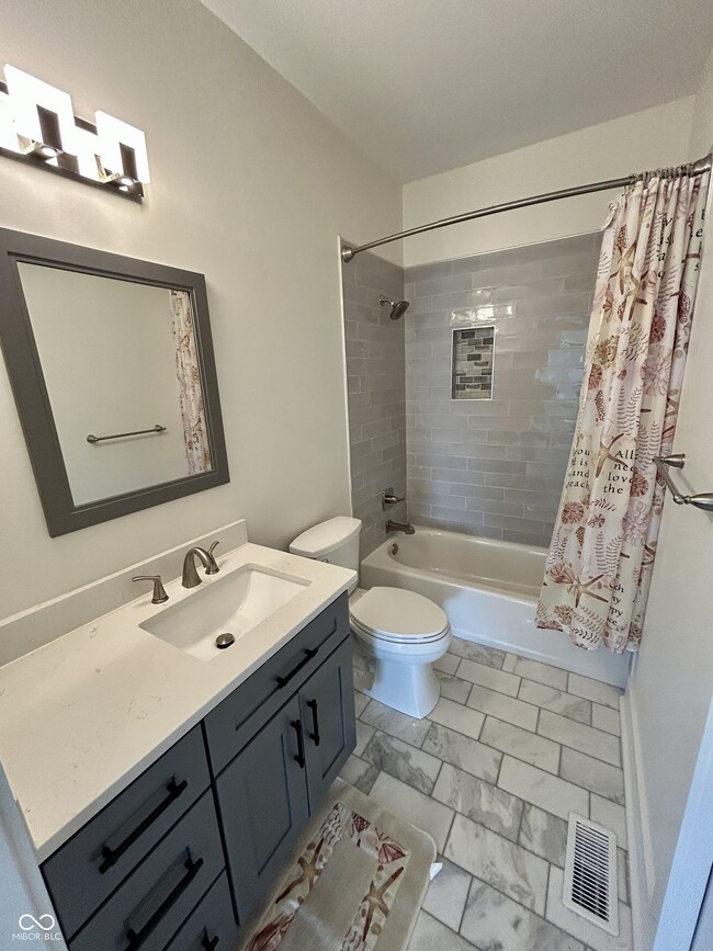 Building Photo - 2511 S Delaware St