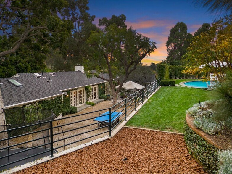 Building Photo - 163 Acari Dr