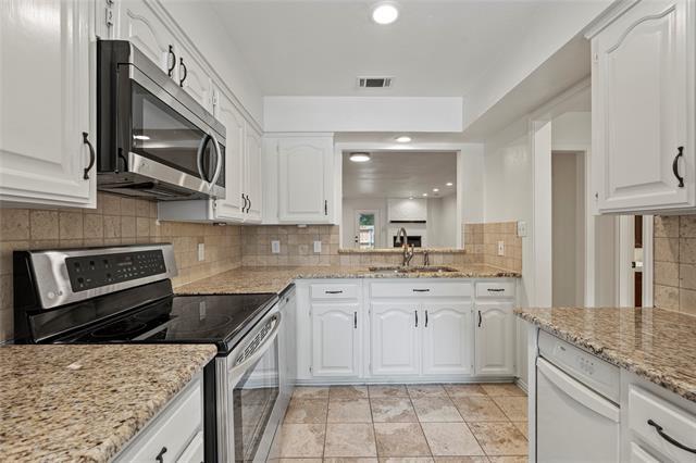 Building Photo - 406 S Fannin St