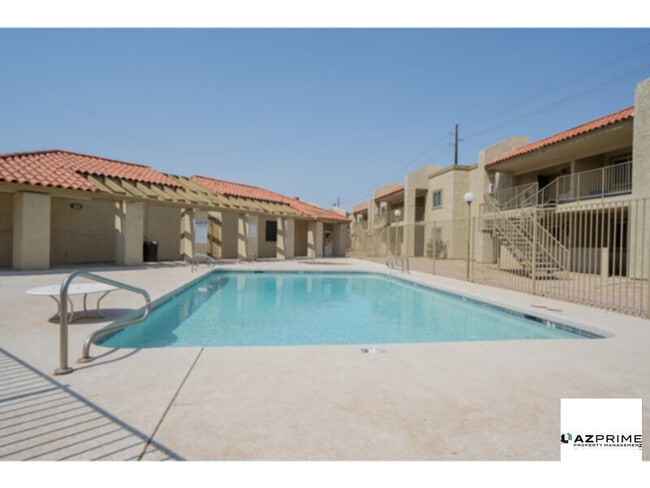 Building Photo - Modern Comfort &amp; Prime Location in Mes...