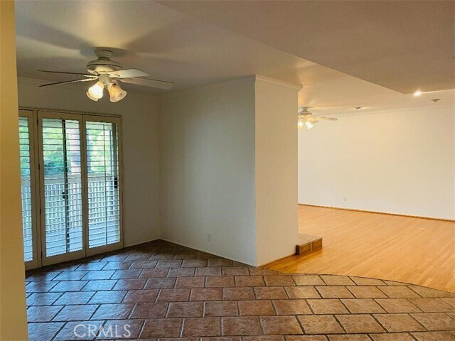 Building Photo - 945 S Orange Grove Blvd
