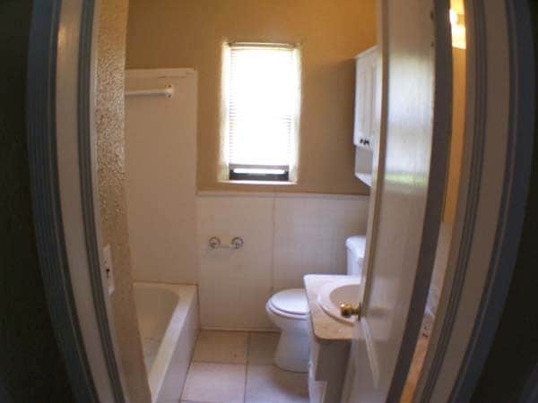 Building Photo - 4110 Eve Dr E