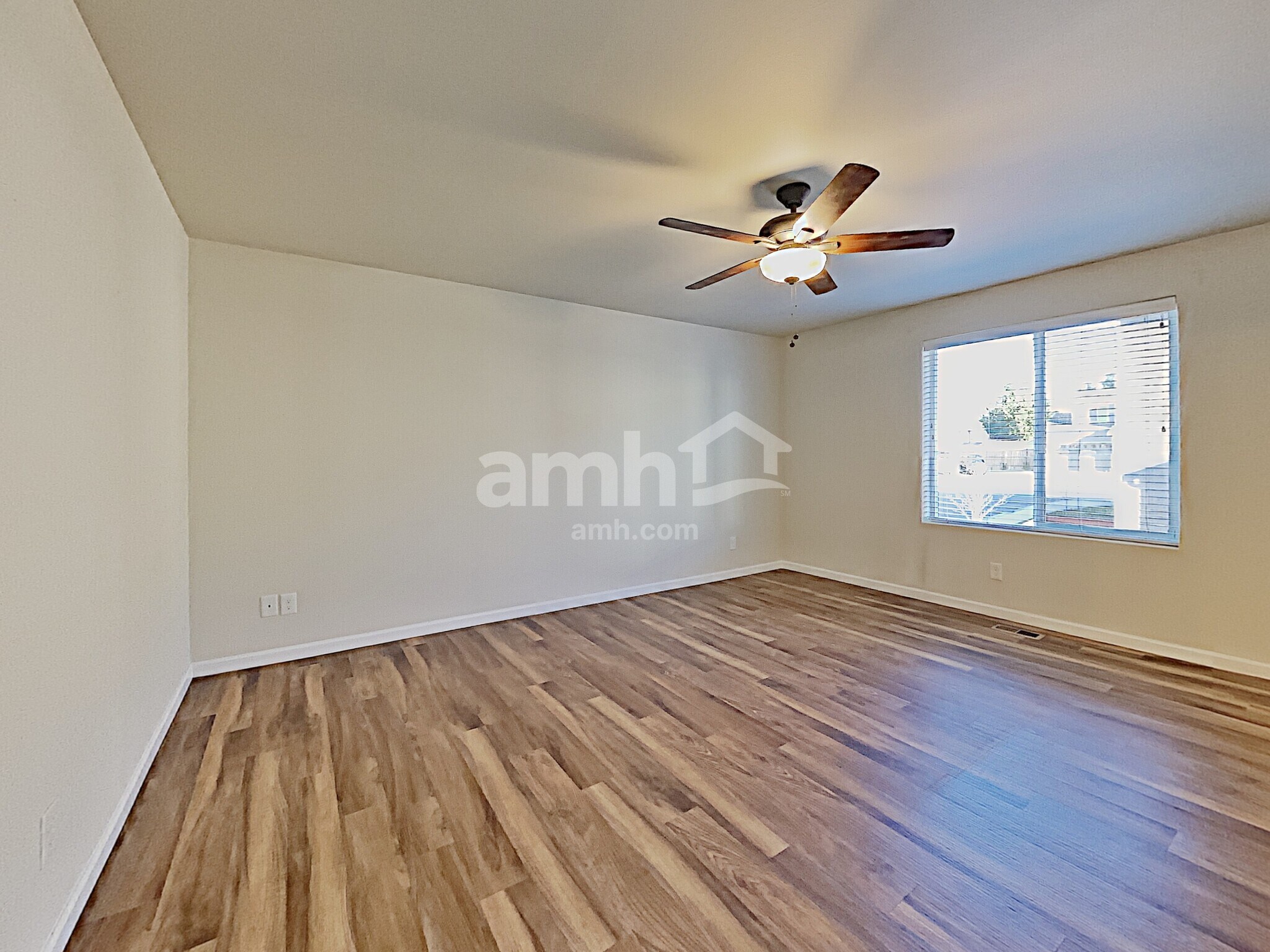 Building Photo - 14017 67th Ave E