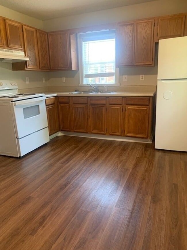 Building Photo - Updated 2 Bed 2 Bath In Peaceful Brown Summit