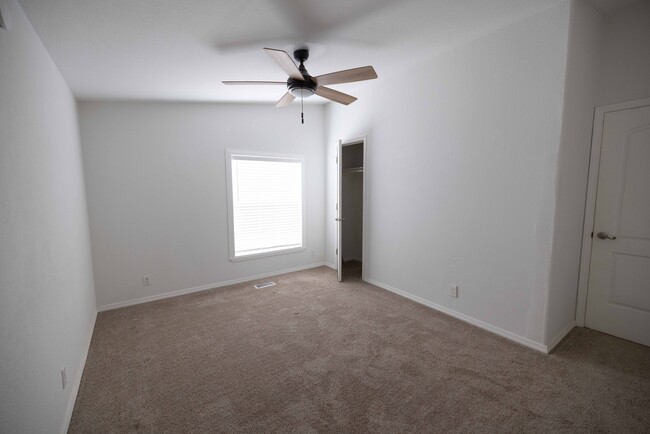 Building Photo - 2255 Fuller Ln