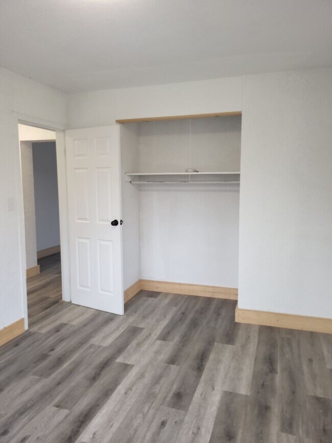 Building Photo - 244 Westwood Rd