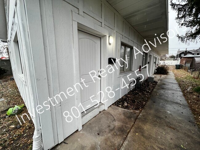 Building Photo - 2253 S 700 E