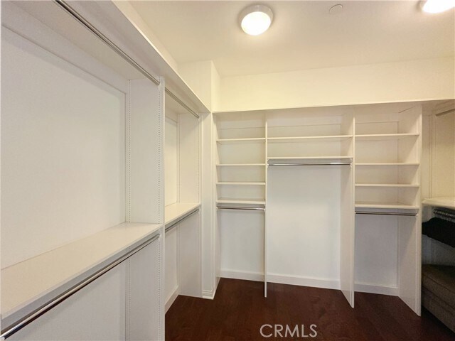Building Photo - 65 Elmdale