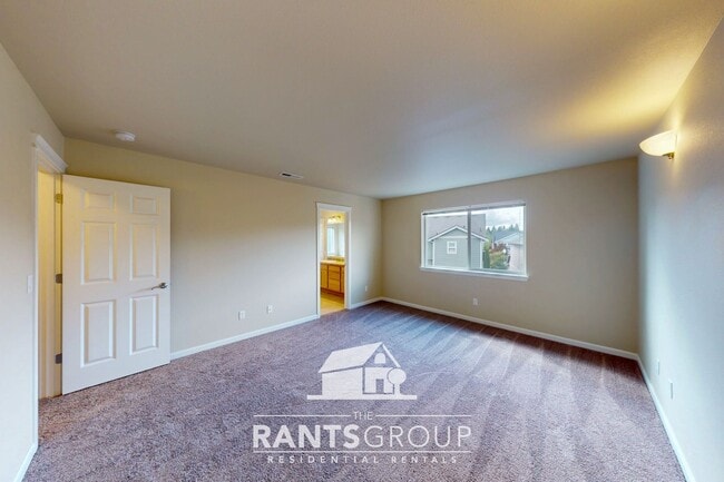 Building Photo - Spacious home in the Olympia School Distri...