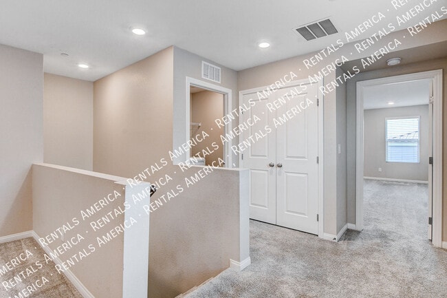 Building Photo - 6820 Calvitero St
