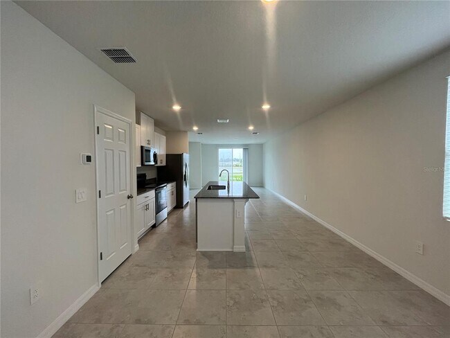 Building Photo - 3889 Giorgio Dr